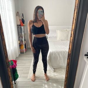 Onzie Black and White Speckled Leggings